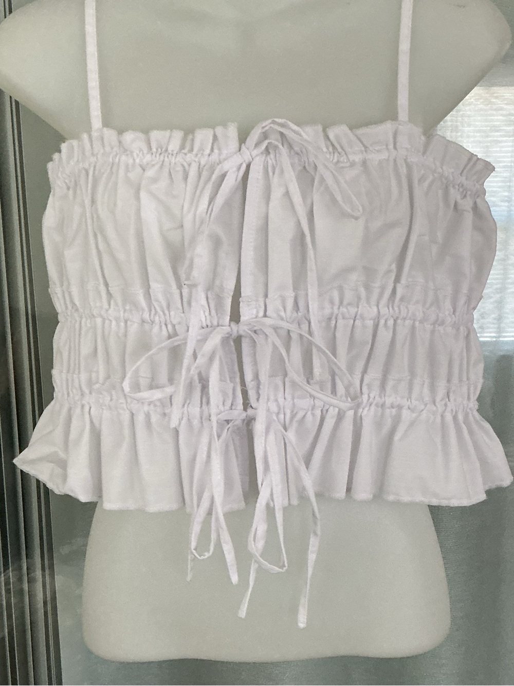 White Ruched Tie-Front Crop Top Summer